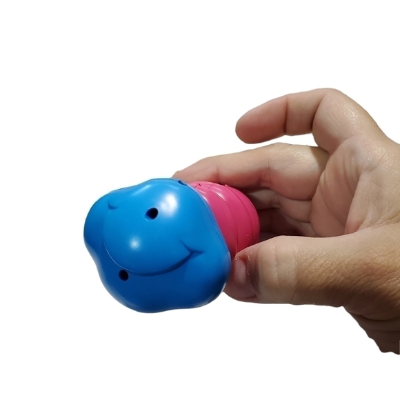 Cootie by Hasbro game replacement parts Pink body Blue head - Picture 10 of 10